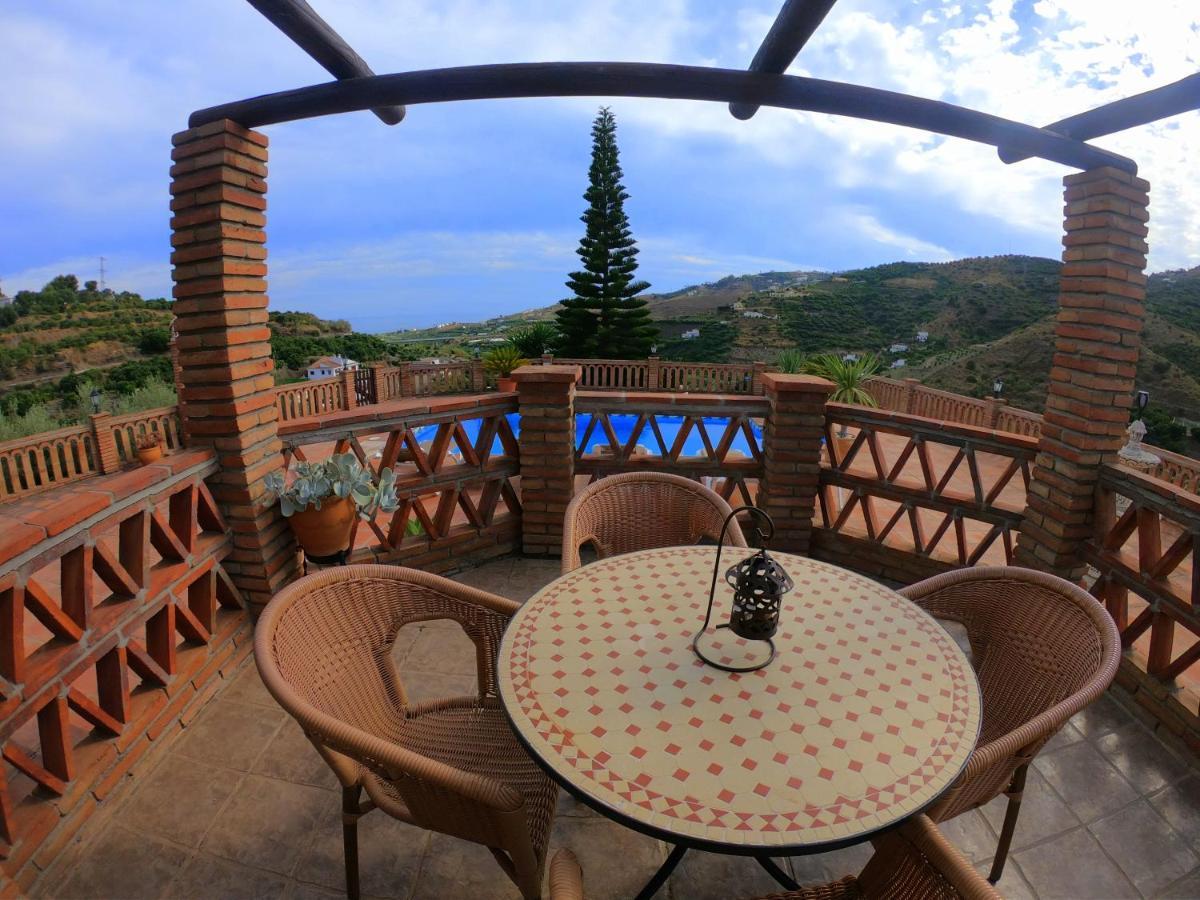 Villa Casa La Araucaria Frigiliana Exterior foto