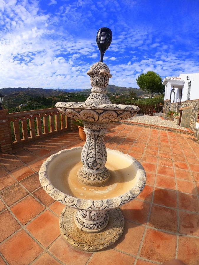 Villa Casa La Araucaria Frigiliana Exterior foto